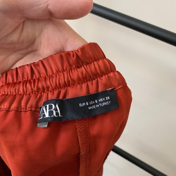 Zara Satin Shorts - Picture 3 of 4